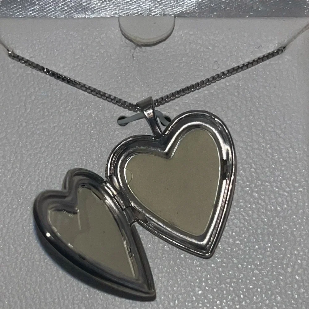 NWT Treasured Moments x Swarovski | Sterling Silver Heart Locket - Picture 4 of 6
